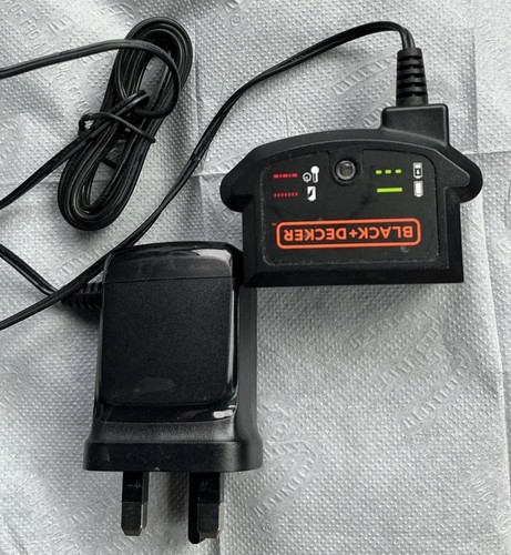Black and decker - black, battery